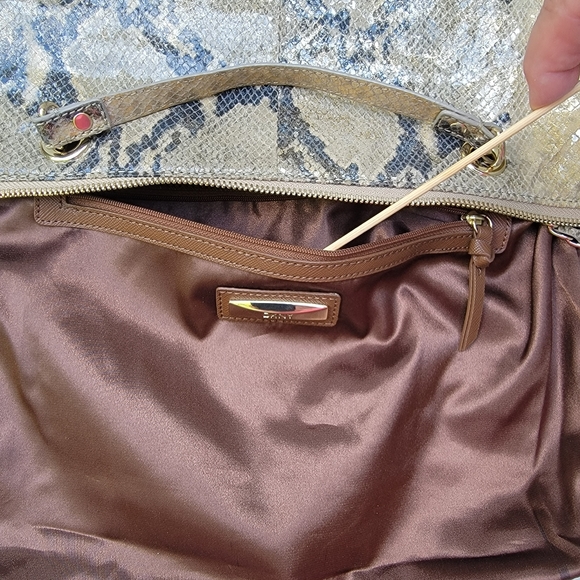 DKNY Stunning Python Shoulder Crossbody Python Print Gunuine Leather Handbag - Picture 12 of 16